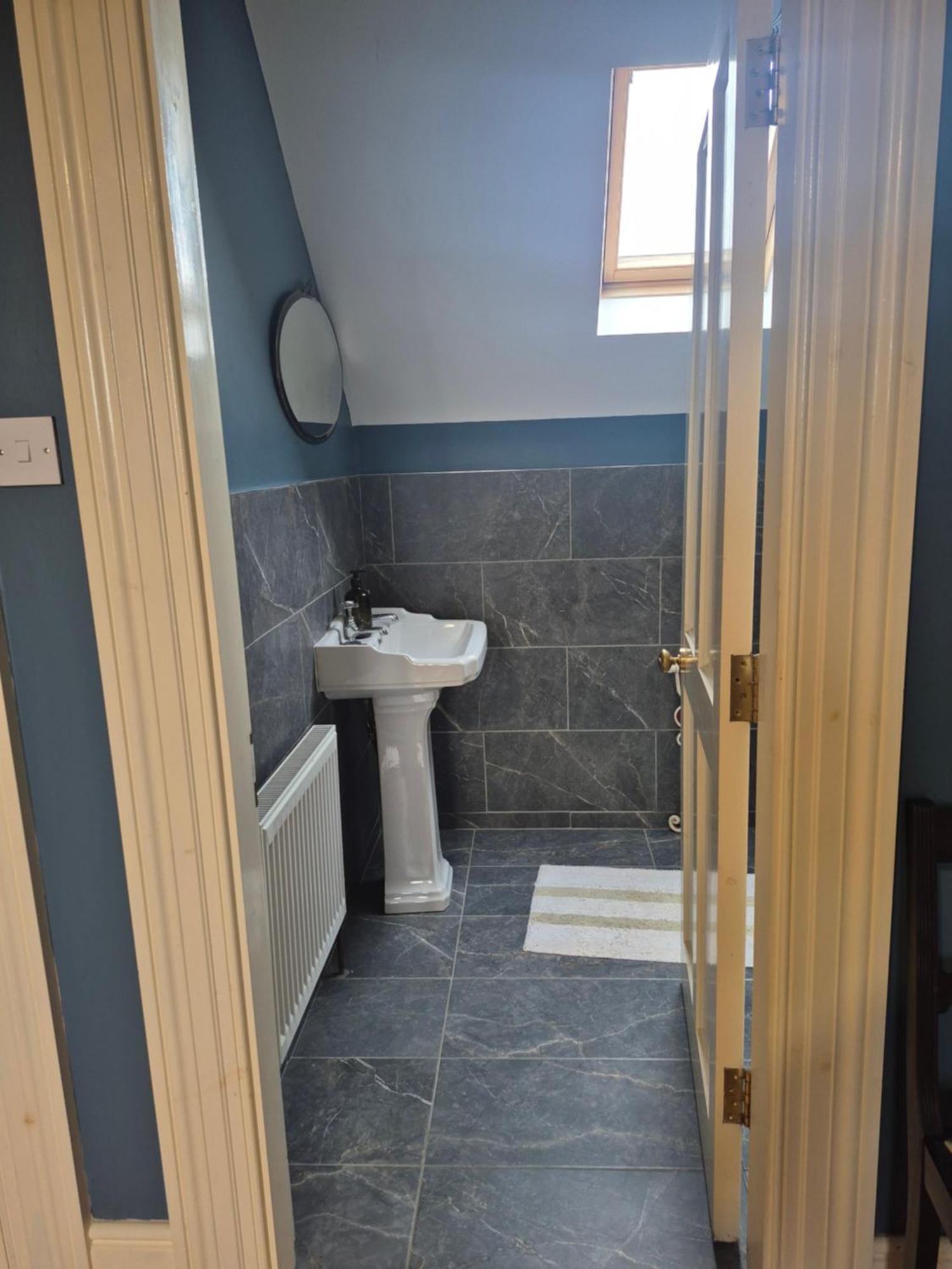 Ballinasloe Guest House In The Heart Of The Country 外观 照片